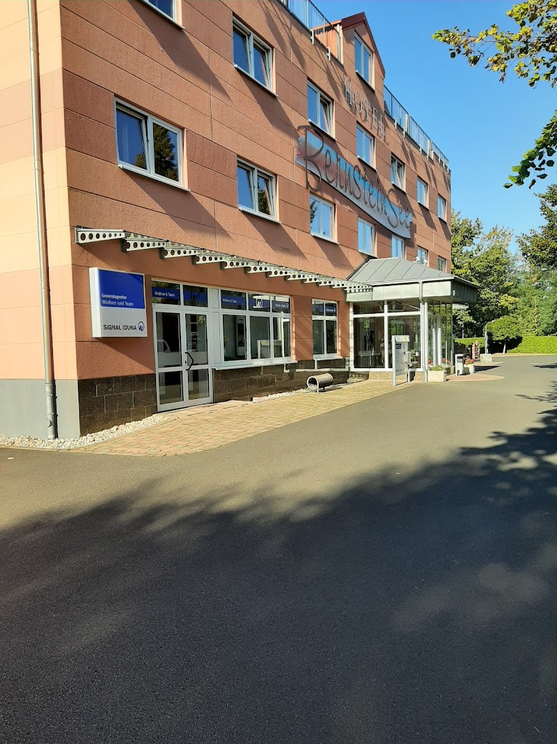 Hotel Bernsteinsee in Bitterfeld, Germany