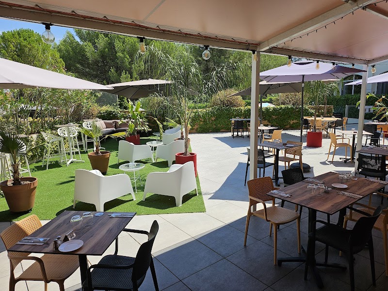 Hotel Birdy by HappyCulture in Aix-en-Provence, France