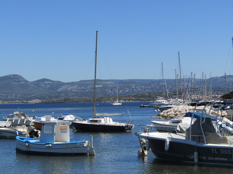 Hotel Blue in La Seyne-sur-Mer, France