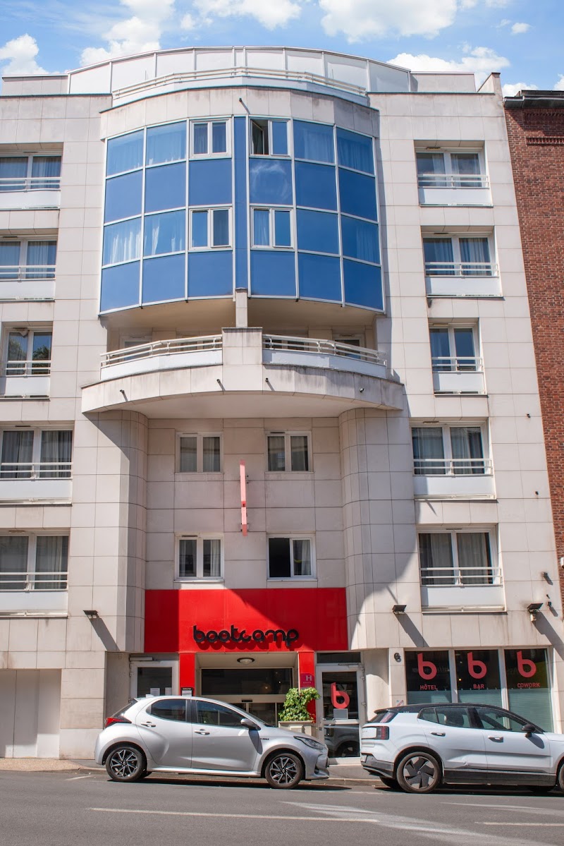 Hôtel Bootcamp by HappyCulture in Issy-les-Moulineaux, France