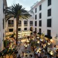 Hotel Born