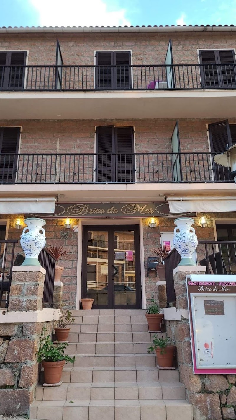 Hotel Brise de Mer in Saint-Raphael, France