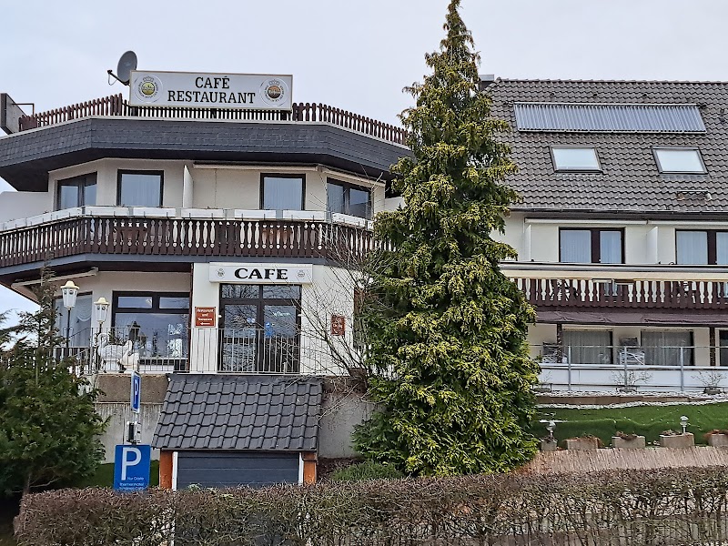 Hotel Cafe Meynen in Bad Munder am Deister, Germany