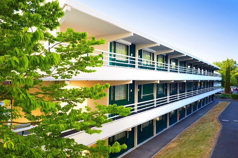 Hotel Campanile Chatellerault in Chatellerault, France
