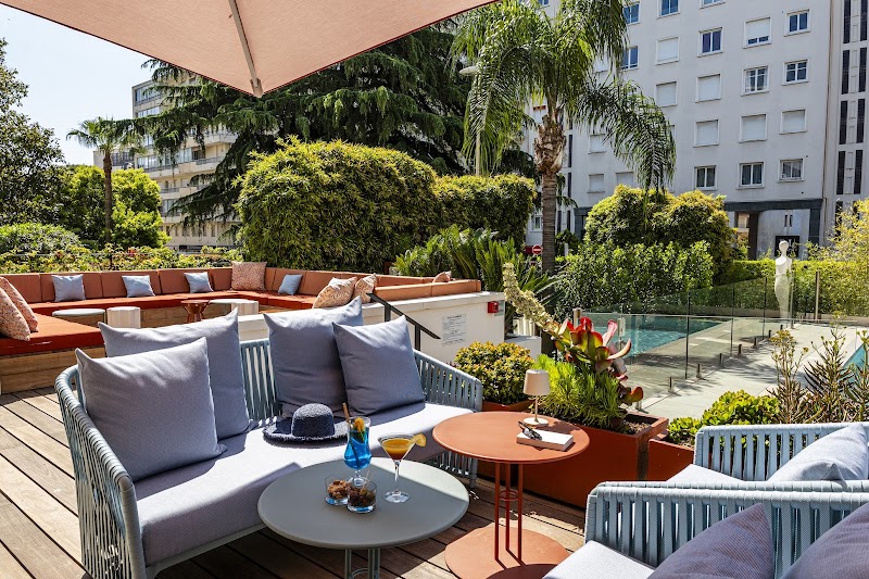 Hôtel Canberra in Cannes, France
