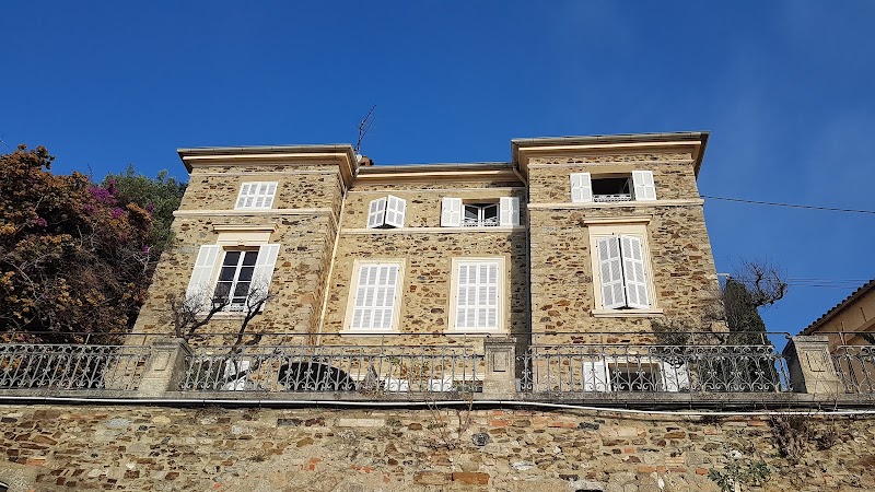 Hotel Castel Pierre Lisse in Hyeres, France