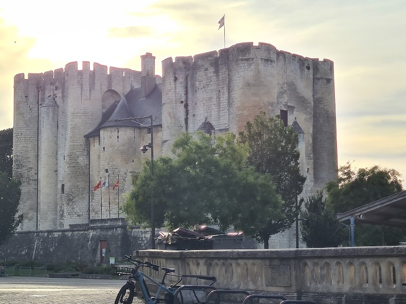 Hotel Central in Niort, France