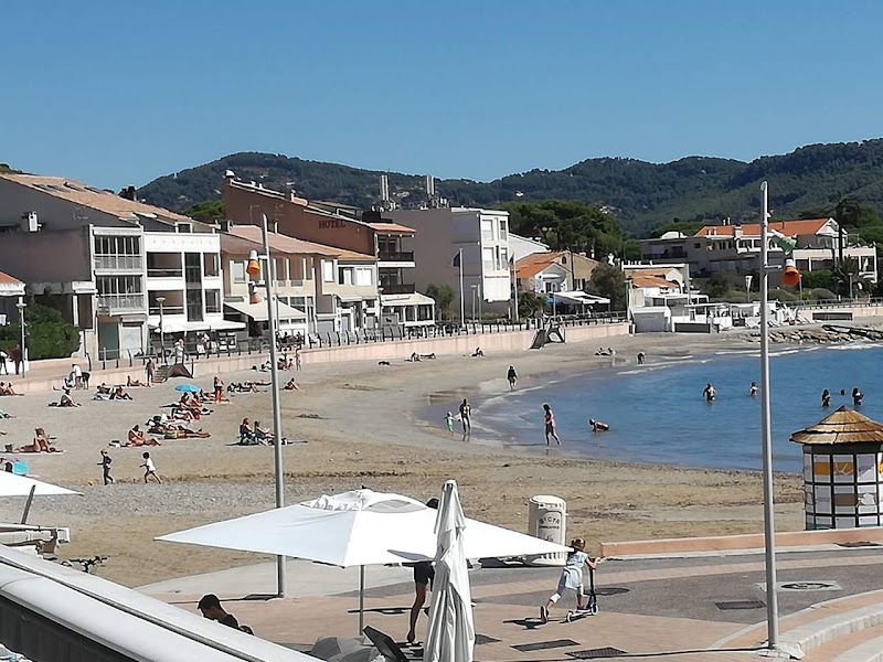 Hotel Chanteplage in Saint-Cyr-sur-Mer, France