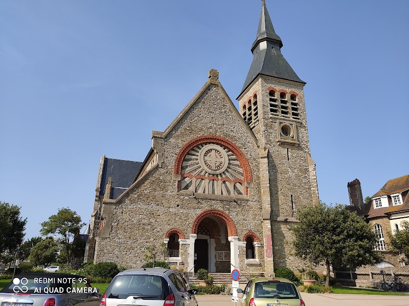 Hotel Côte d'Opale in Etaples, France