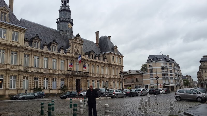 Hotel D'Alsace in Reims, France