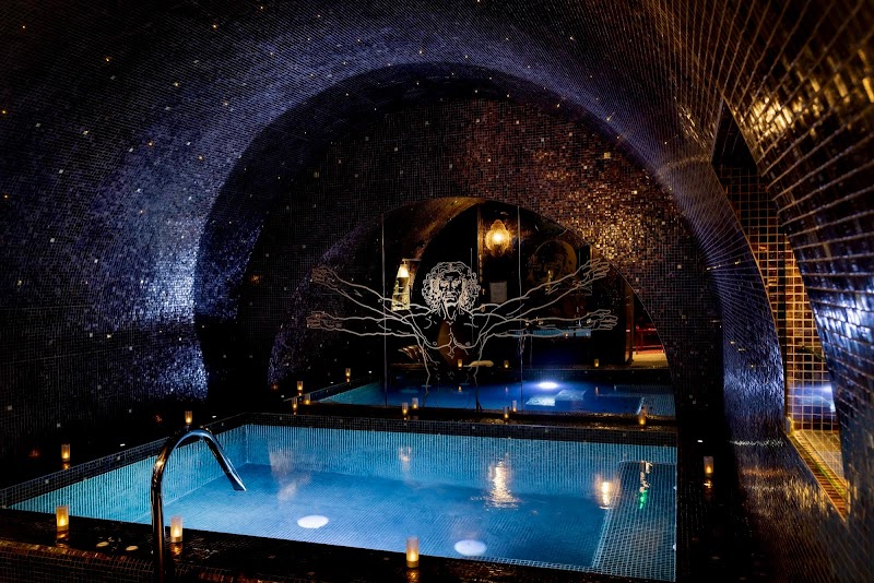 Hotel Da Vinci in Paris, France