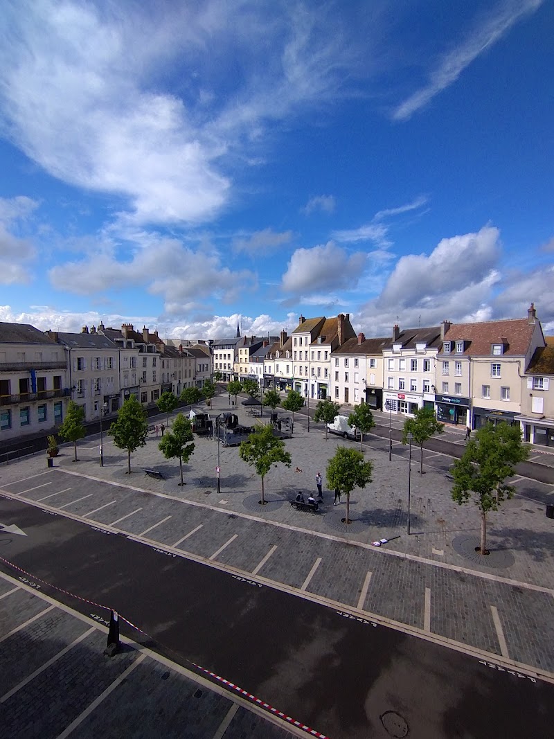 Hotel De France in Montargis, France