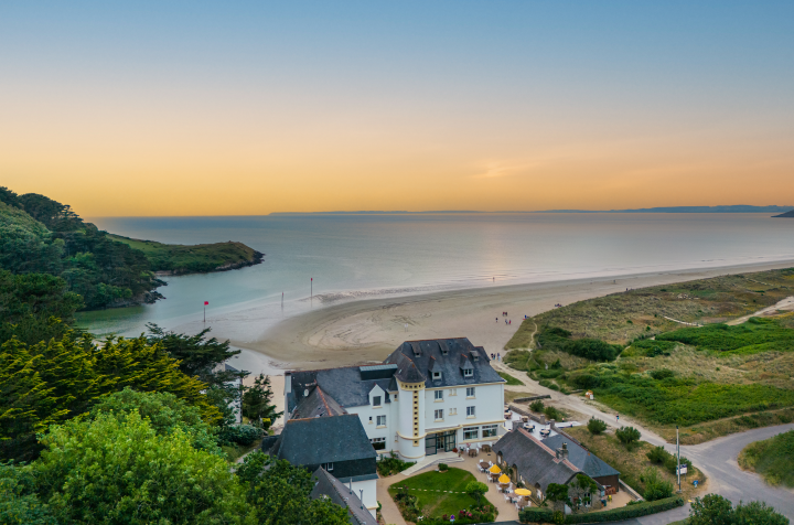 Hotel De La Plage in Douarnenez, France