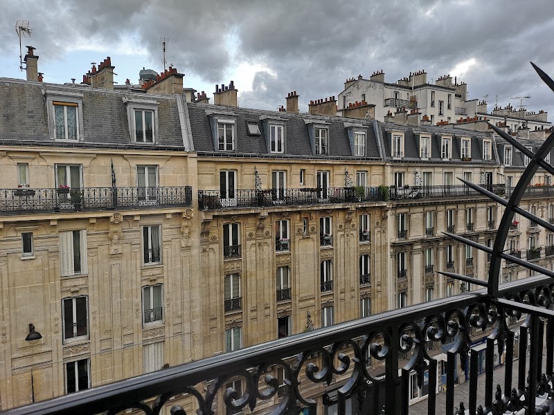 Hotel Des Arenes in Bourges, France