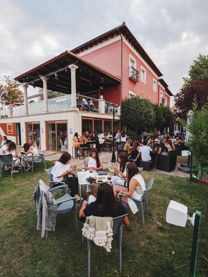 Hotel Doña Carmen in Tordesillas, Spain