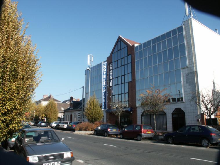 Hotel Dorele in Montargis, France