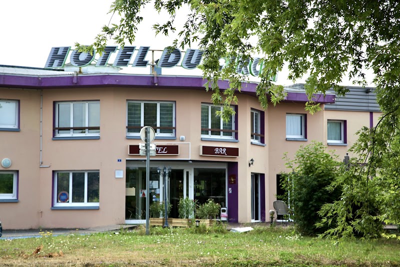 Hotel Du Circuit in Nevers, France