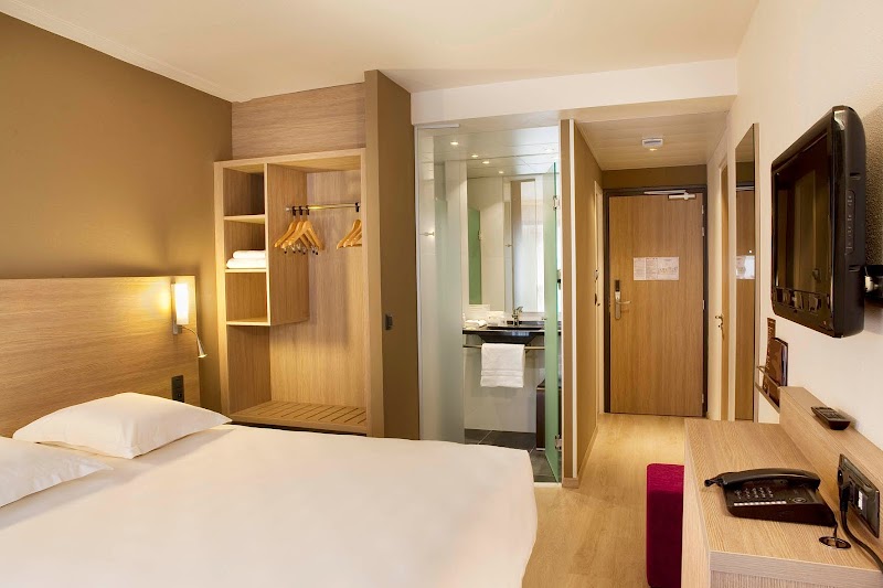Hotel Escale Oceania Quimper in Quimper, France