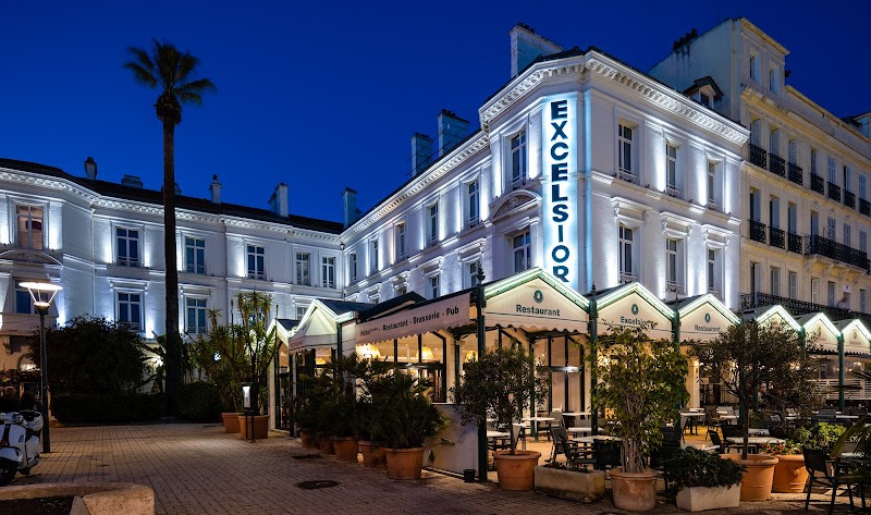 Hotel Excelsior in Saint-Raphael, France