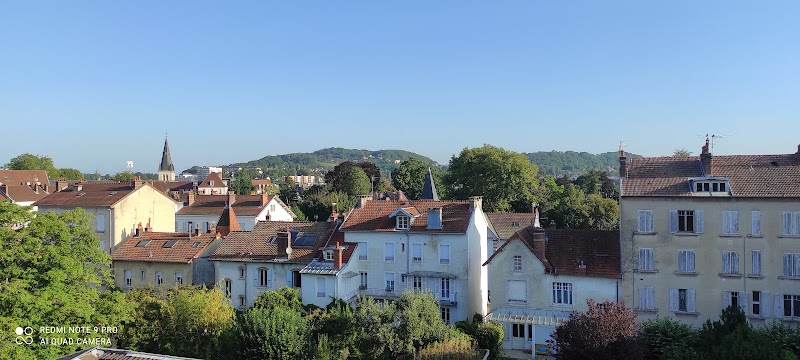 Hotel Gambetta in Lons-le-Saunier, France