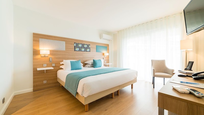 Hotel Helios in Juan-les-Pins, France
