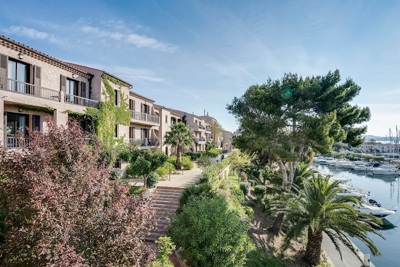 Hotel Helios in Six-Fours-les-Plages, France