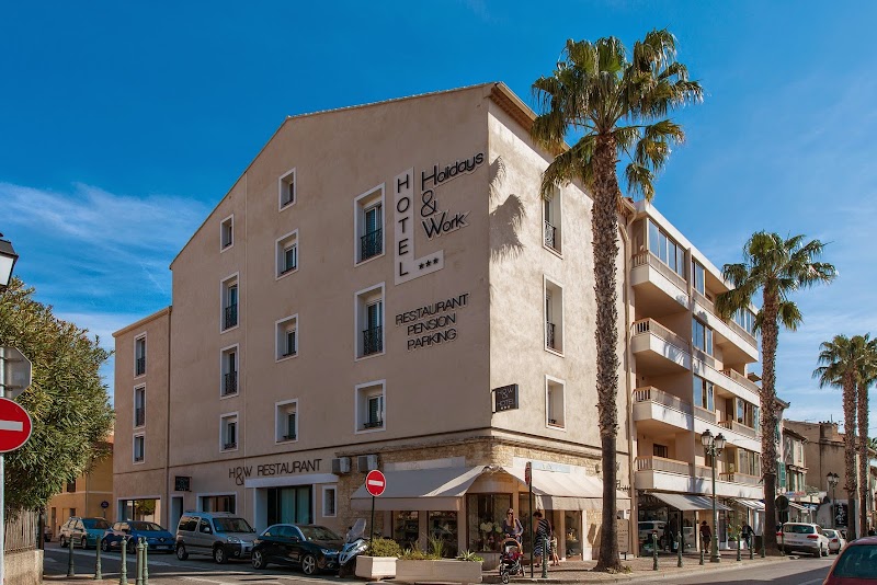 Hotel Holidays & Work in Sanary-sur-Mer, France