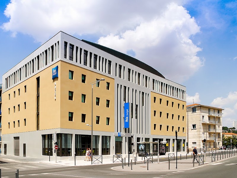 Hotel Ibis Budget Poitiers Centre Gare in Poitiers, France
