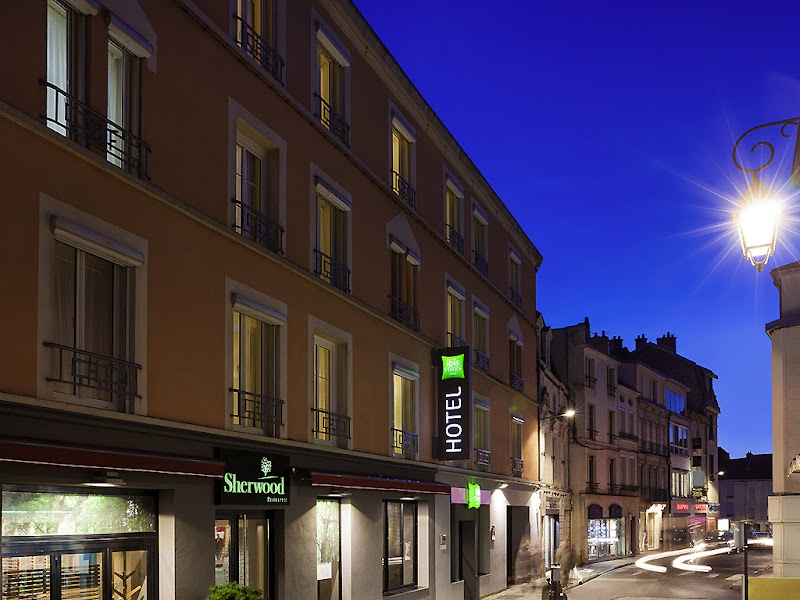 Hotel Ibis Styles Chaumont Centre Gare in Chaumont, France