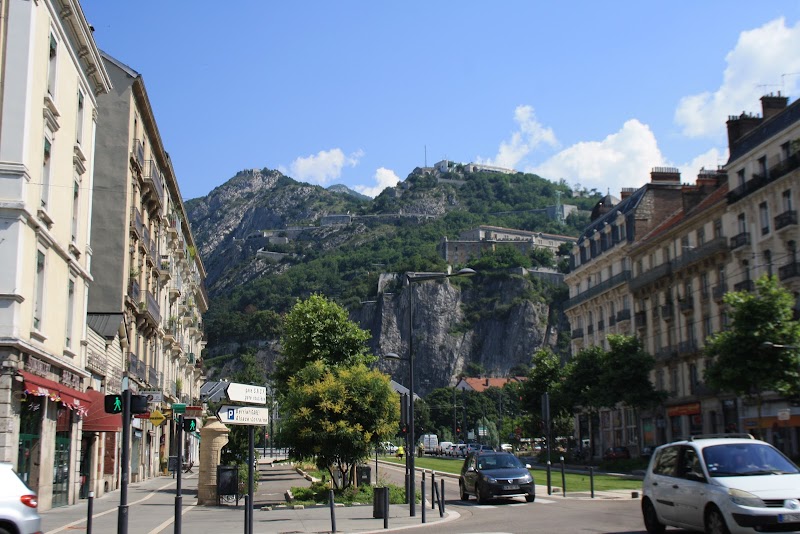 Hotel Ibis Styles Grenoble Centre Gare in Grenoble, France