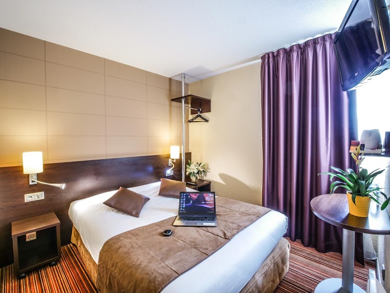 Hotel Inn Design Resto Novo Alençon in Alencon, France