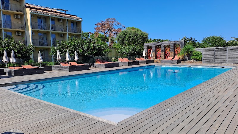Hôtel Isola in Borgo, France