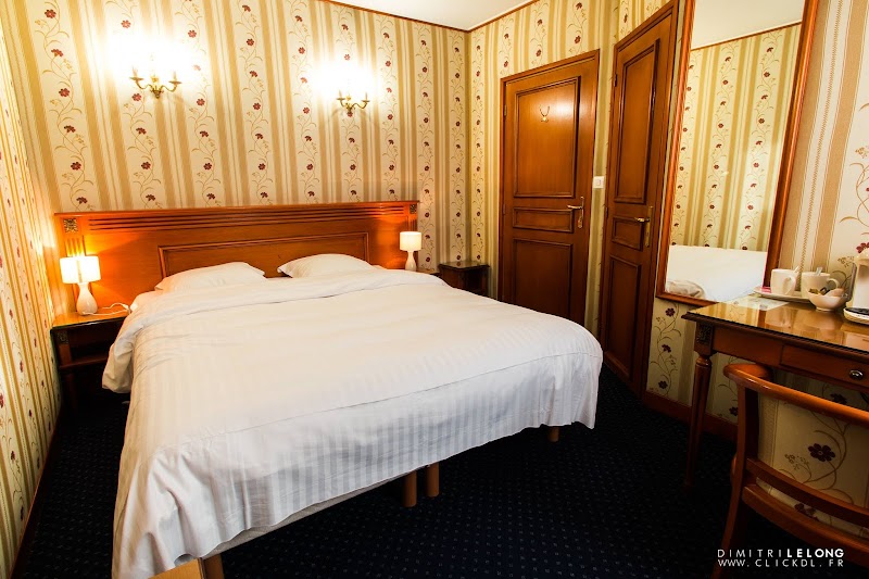 Hotel Jolly Roger in Dunkerque, France