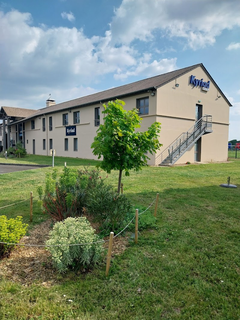Hotel Kyriad La Fleche in La Fleche, France