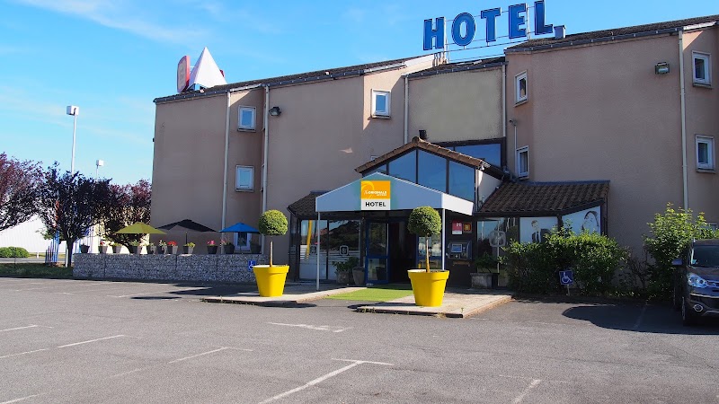 Hôtel Kyriad Mâcon Nord Sancé in Macon, France