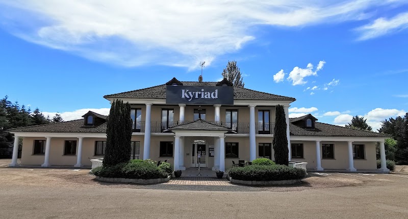 Hotel Kyriad Sens in Sens, France