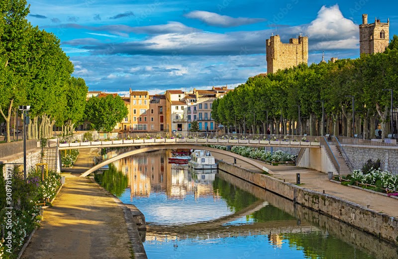 Hotel L'Alsace in Narbonne, France