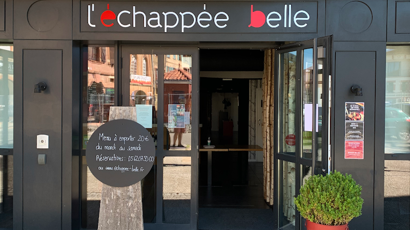 Hotel L'Échappée Belle in L'Isle-Jourdain, France