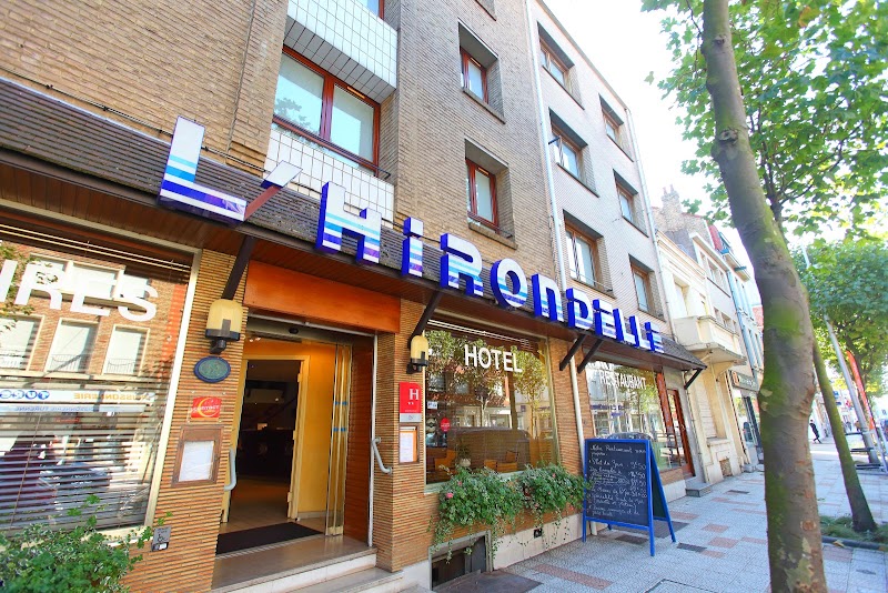 Hôtel L'Hirondelle in Arras, France