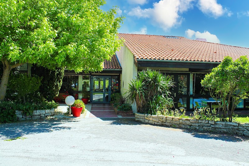 Hotel La Belle Poule in Rochefort, France