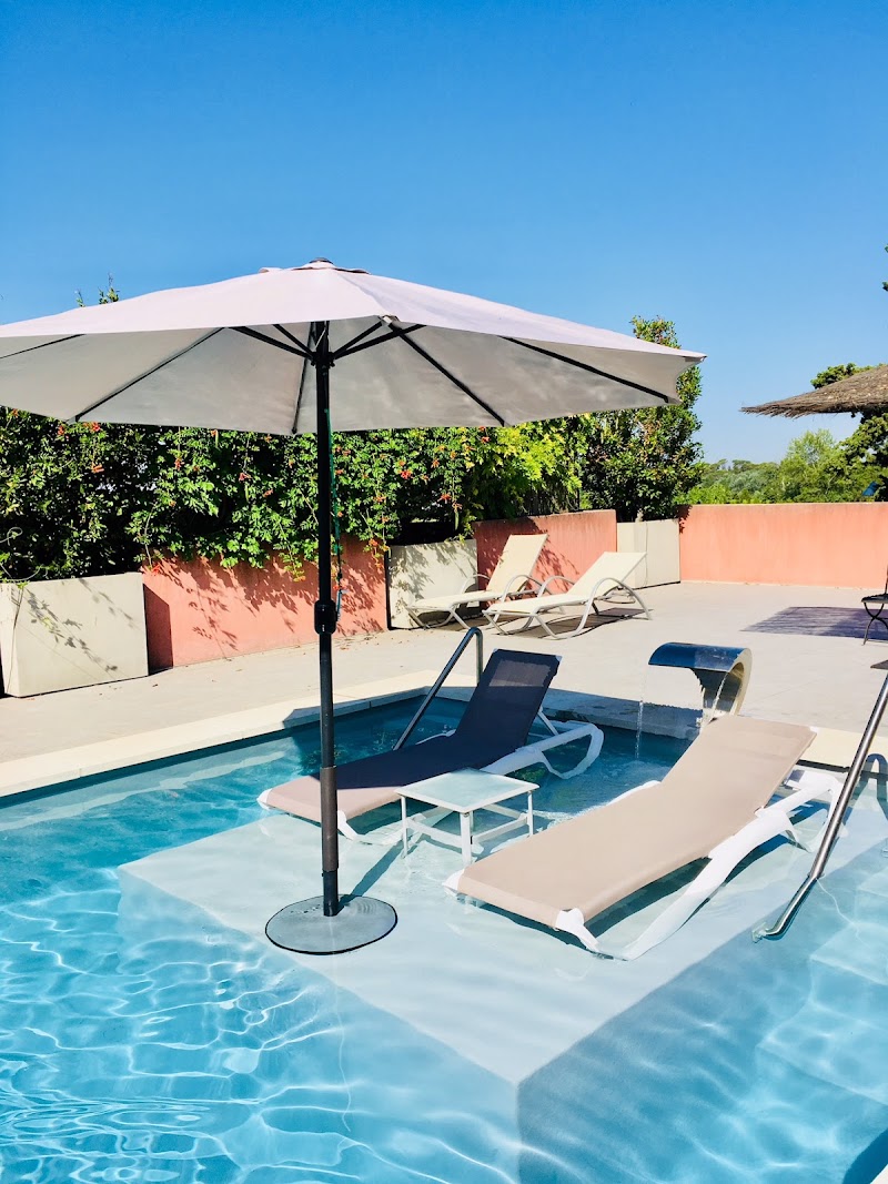 Hotel La Calignado in Carpentras, France