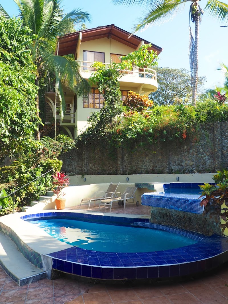 Hotel La Colina in Quepos, Costa Rica