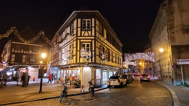 Hotel La Cour des Hôtes in Obernai, France