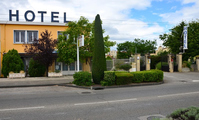 Hotel La Crémaillère in Montelimar, France