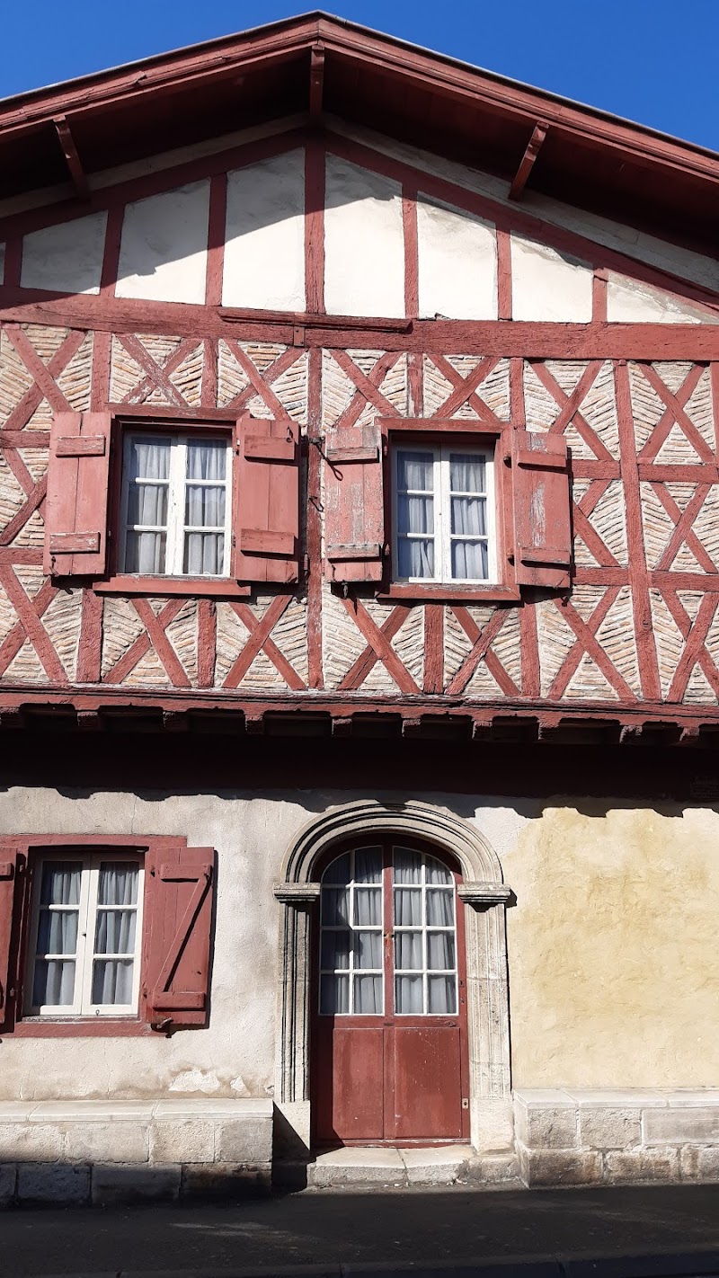 Hotel La Maison du Rey in Capbreton, France