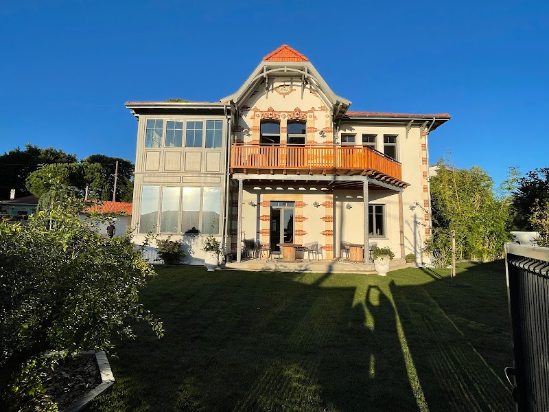 Hôtel La Petite Maison in Andernos-les-Bains, France