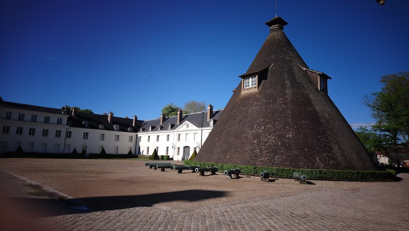 Hotel La Petite Verrerie in Le Creusot, France