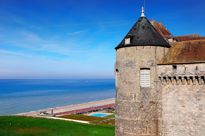Hotel La Suite in Dieppe, France