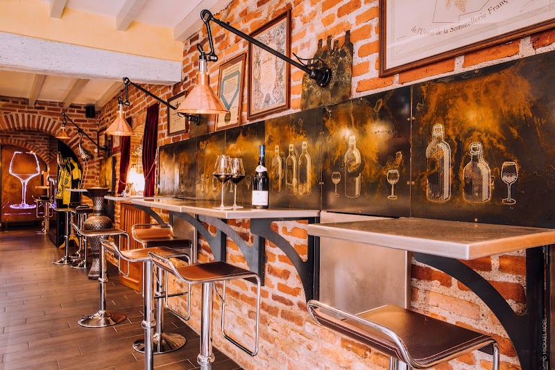 Hotel La Table du Sommelier in Montauban, France