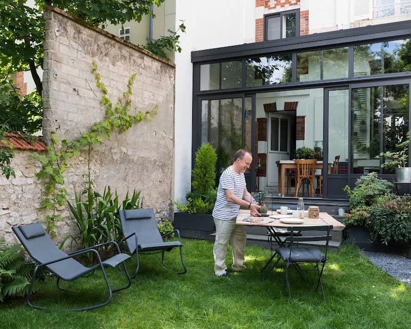Hôtel La Villa Tranquille in Orleans, France